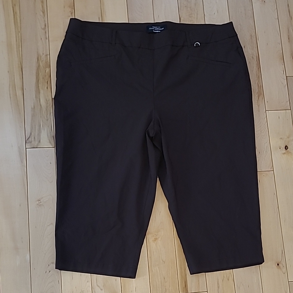 Penningtons women's size 24 dark brown capri pants